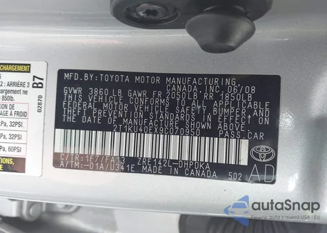 2009 Toyota Matrix z USA, uszkodzony, nr VIN 2T1KU40EX9C070950